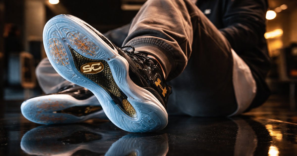 under armour curry in use